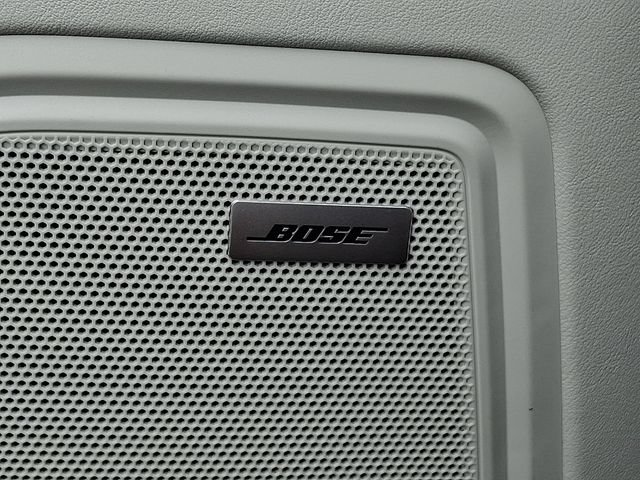 Certified 2021 Porsche Macan Turbo AWD/4WD image 30