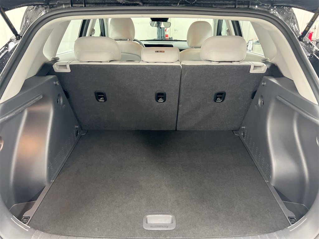 Used 2024 Hyundai Kona SE image 23