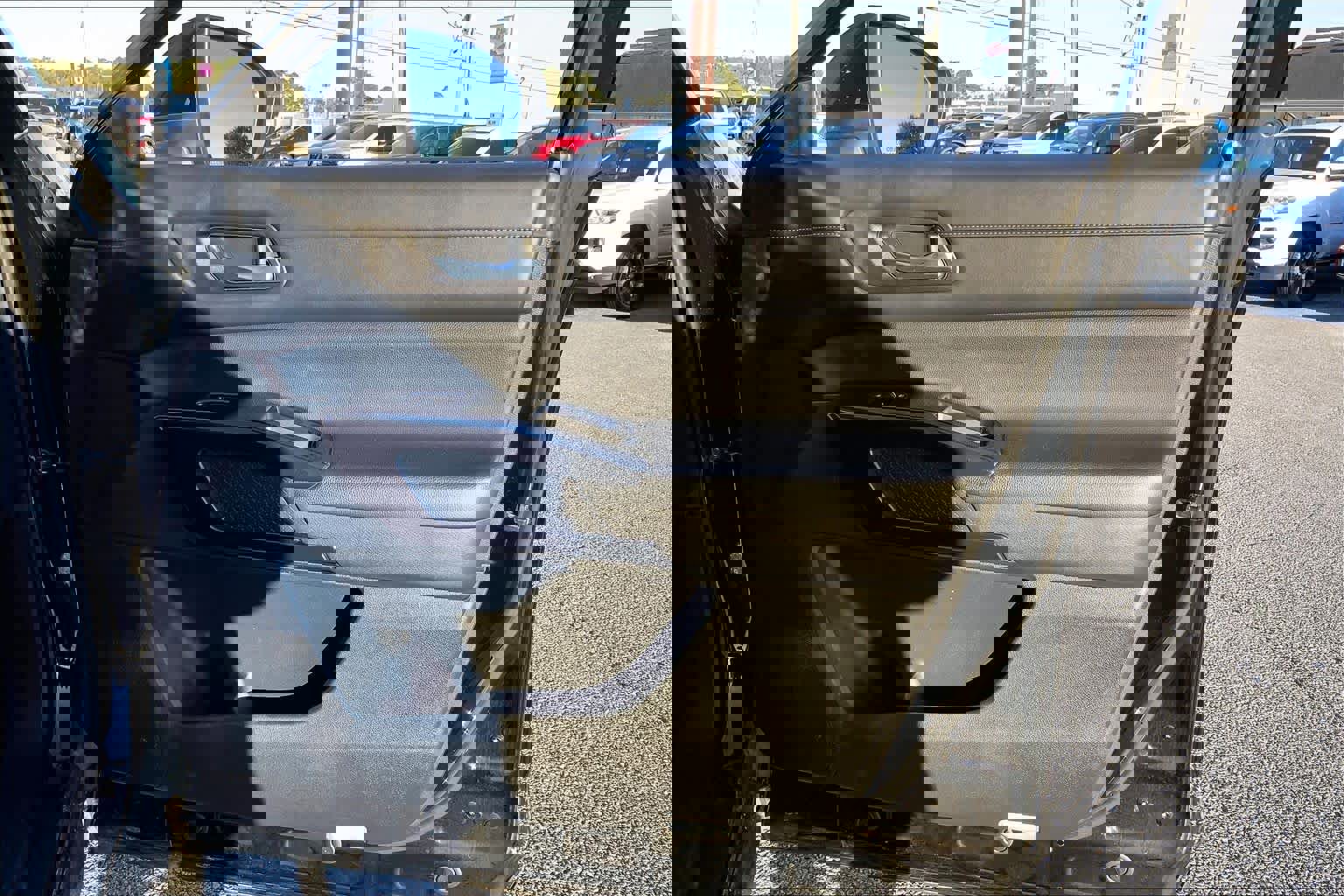 Used 2022 Nissan Pathfinder SV w/ SV Premium Package image 22