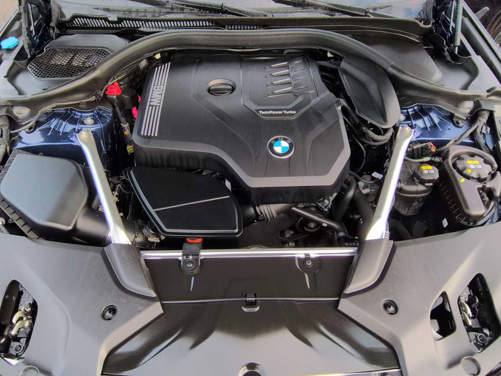Used 2022 BMW 530i xDrive w/ M Sport Package AWD/4WD image 14