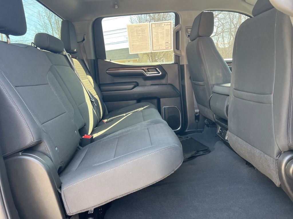 Used 2024 Chevrolet Silverado 1500 LT image 25