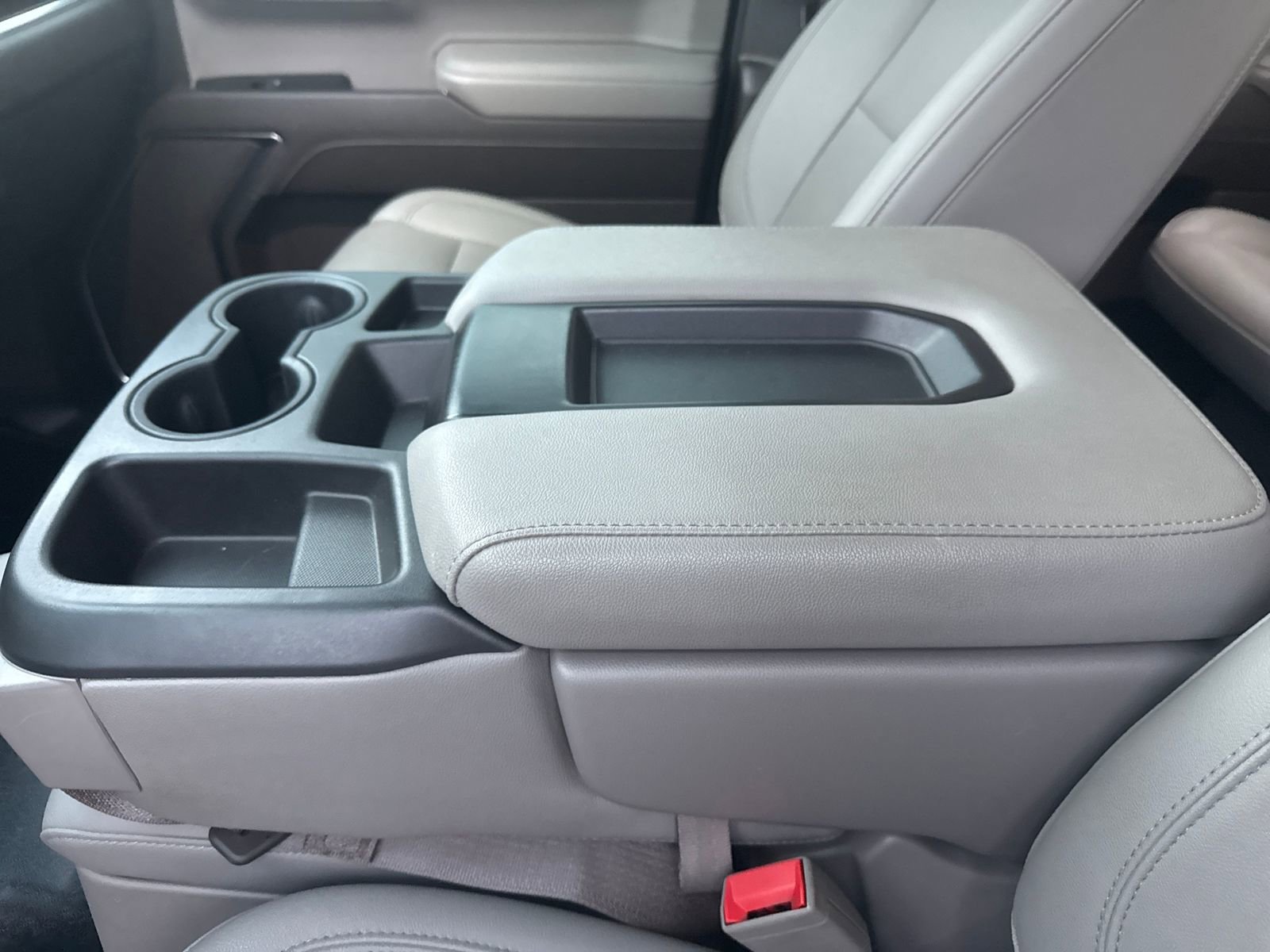 Used 2022 GMC Sierra 1500 SLT w/ X31 Off-Road Package image 11