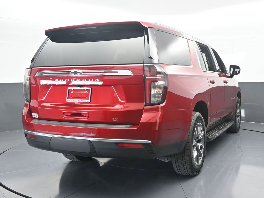 Used 2024 Chevrolet Suburban LT image 5