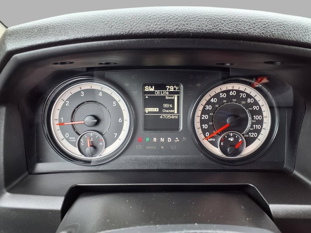 Used 2024 RAM 1500 Classic SLT AWD/4WD image 15