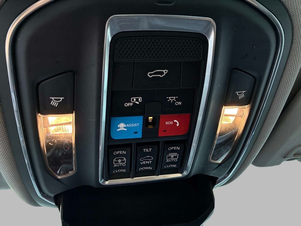 Certified 2021 Jeep Grand Cherokee L Limited AWD/4WD image 39