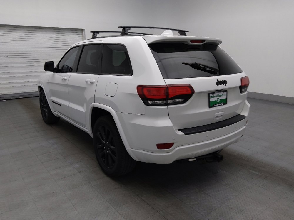 Used 2019 Jeep Grand Cherokee Altitude RWD image 5