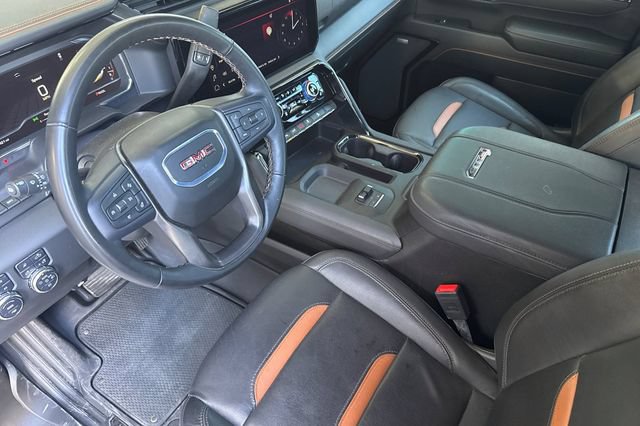 Used 2025 GMC Sierra 2500 AT4 w/ AT4 Premium Plus Package AWD/4WD image 9