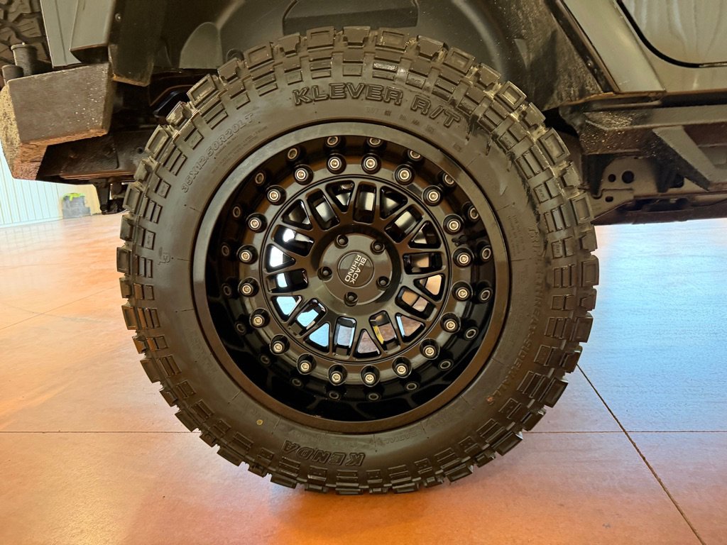 Used 2014 Jeep Wrangler Unlimited Sahara image 13