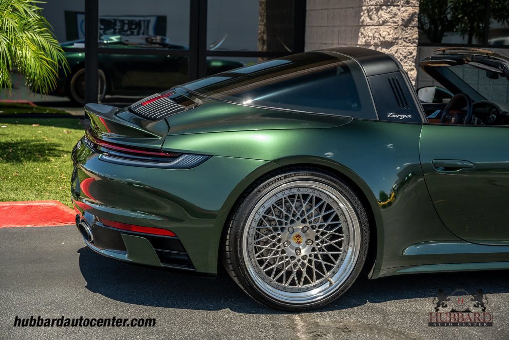 Used 2024 Porsche 911 AWD/4WD image 35