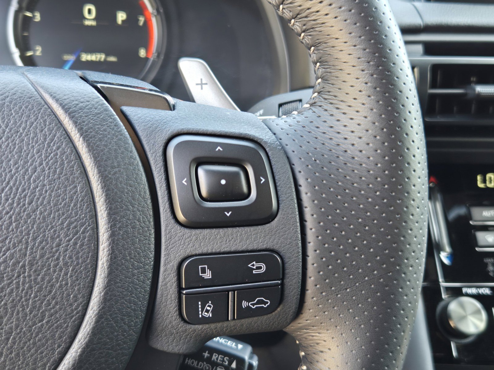Used 2023 Lexus IS 350 F Sport w/ Accessory Package 2 RWD image 24