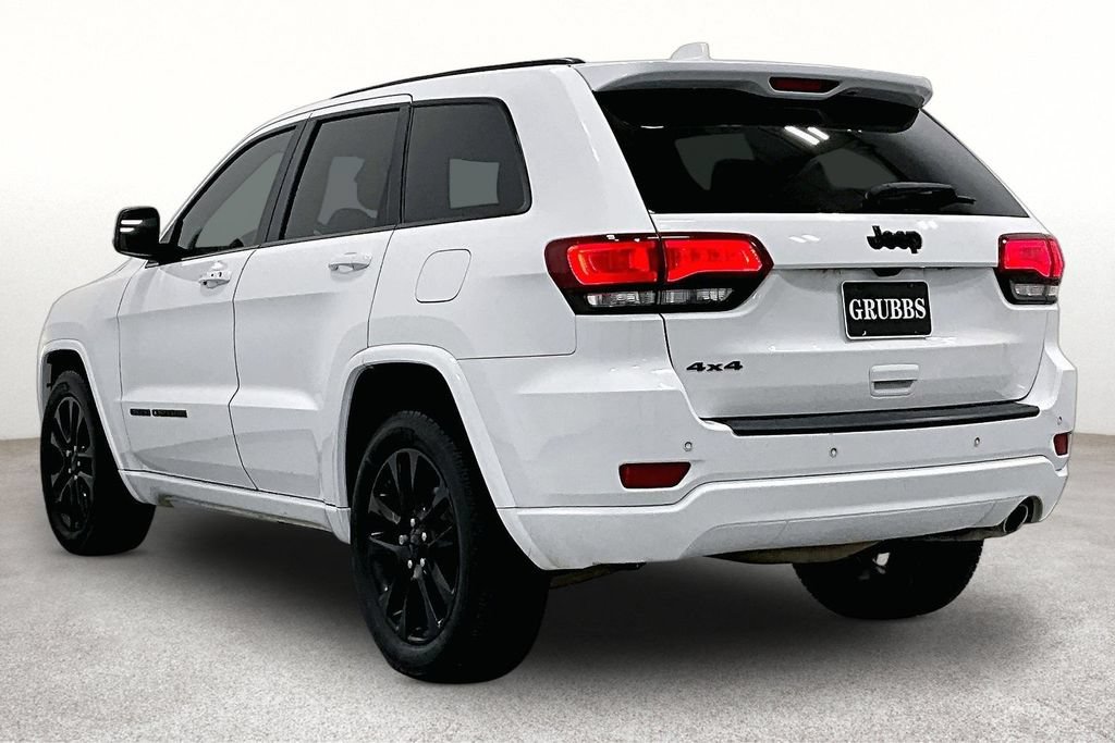 Used 2020 Jeep Grand Cherokee Altitude AWD/4WD image 14
