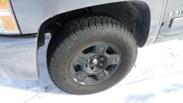 Used 2008 Chevrolet Silverado 1500 LT w/ Power Pack Plus AWD/4WD image 5