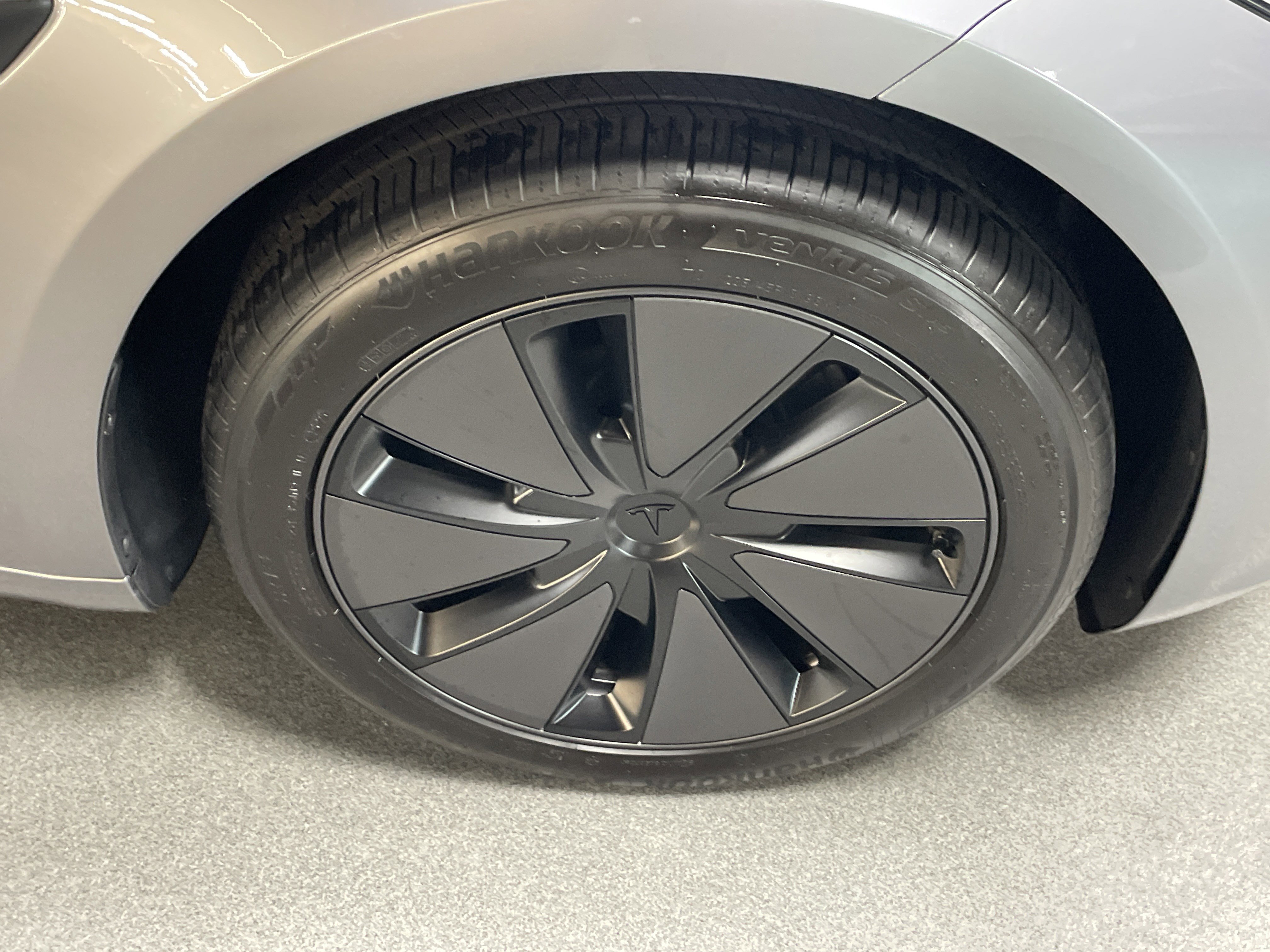 Used 2025 Tesla Model 3 Long Range image 13