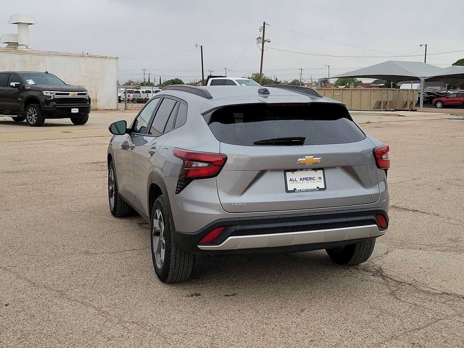 Used 2025 Chevrolet Trax LT FWD image 6