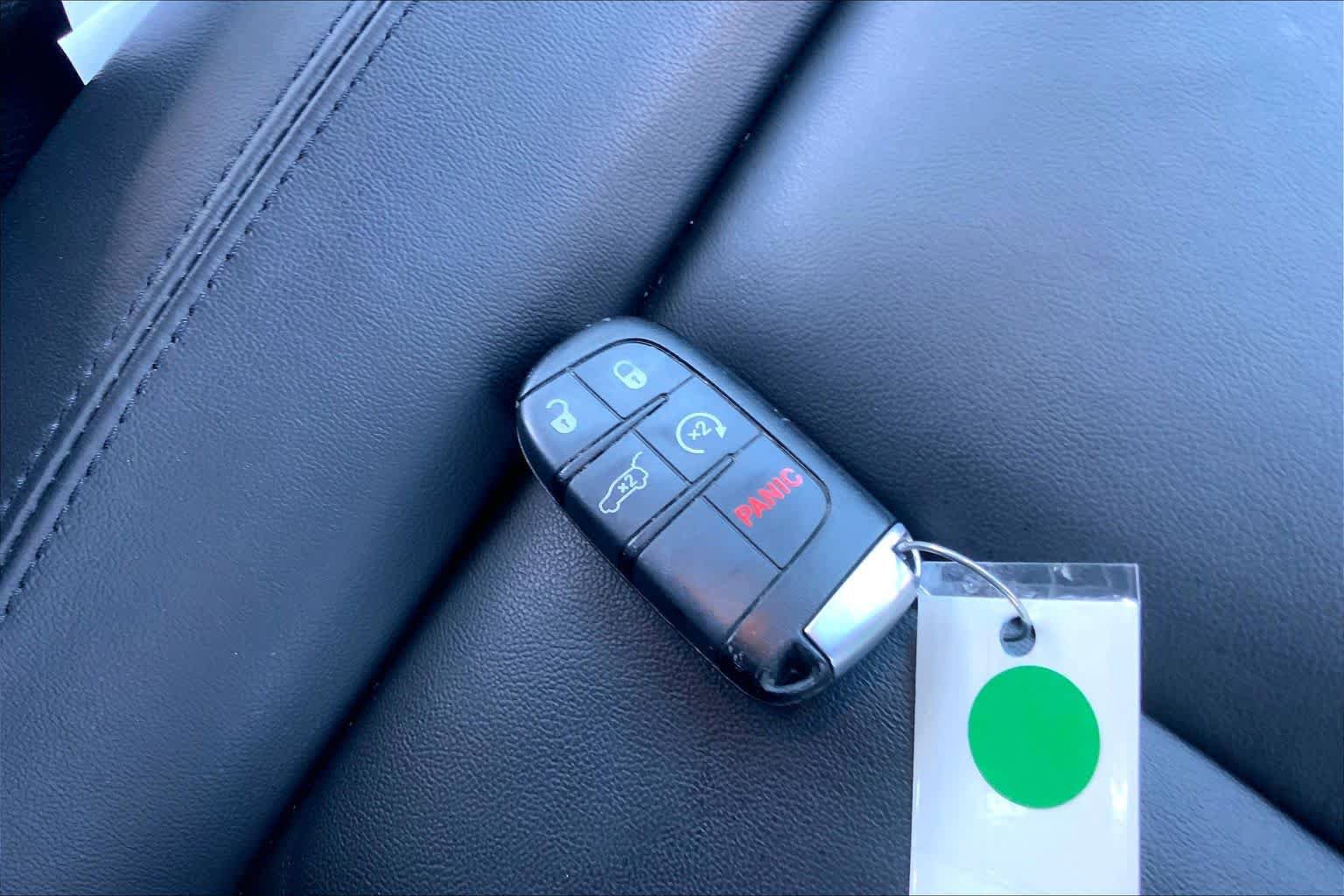 Used 2019 Jeep Grand Cherokee Limited image 14