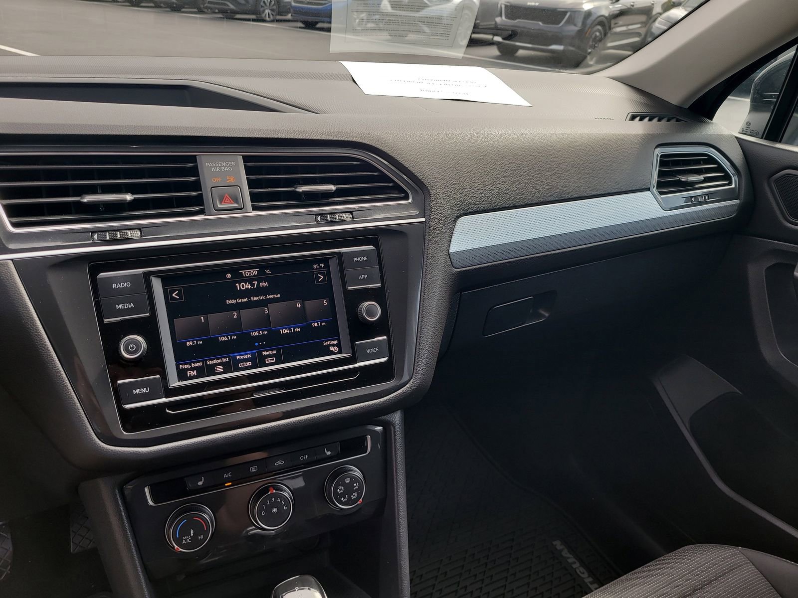 Used 2022 Volkswagen Tiguan S FWD image 19