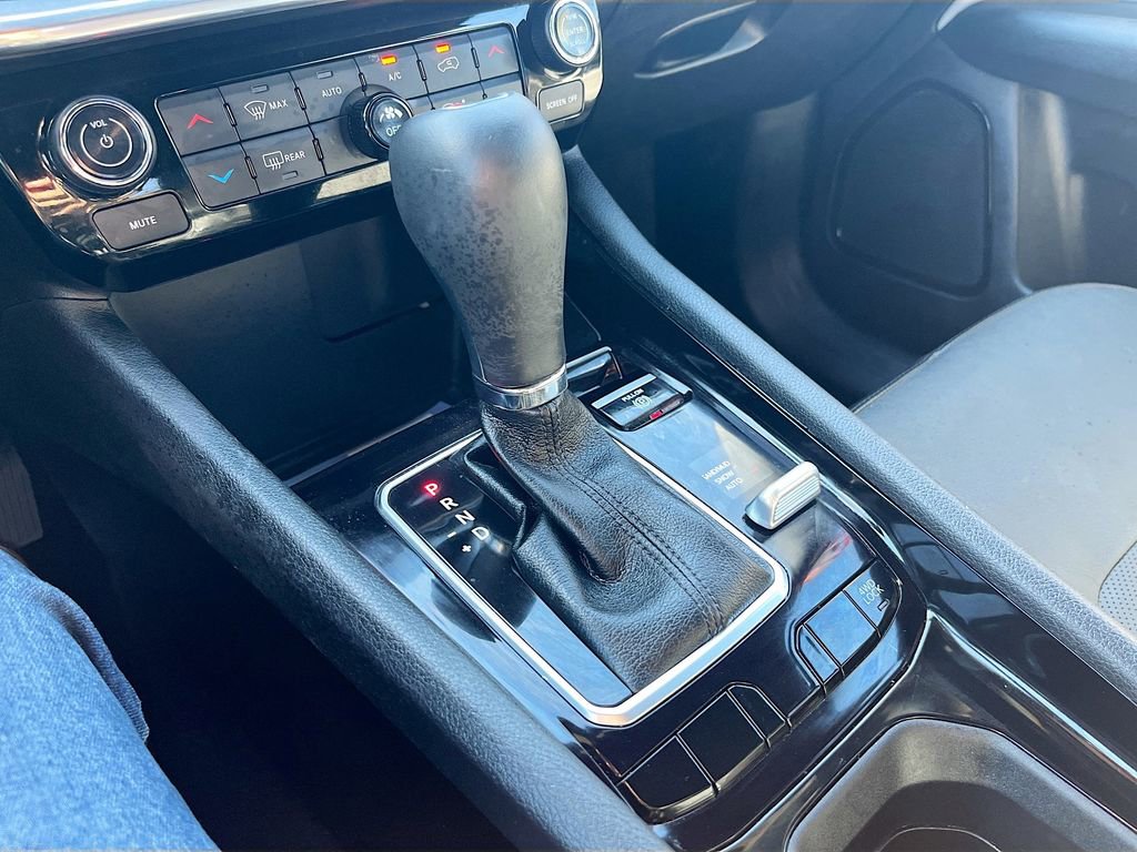 Used 2023 Jeep Compass Limited AWD/4WD image 16