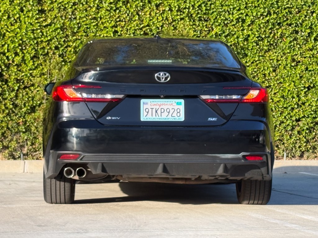 Used 2025 Toyota Camry SE FWD image 10