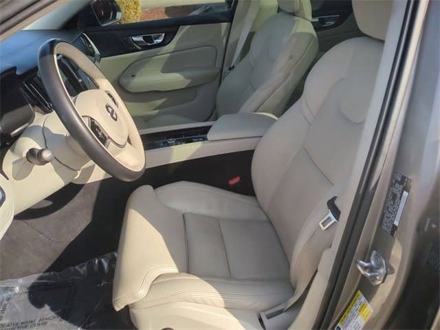 Used 2021 Volvo V60 T5 Cross Country w/ Lounge Package image 20