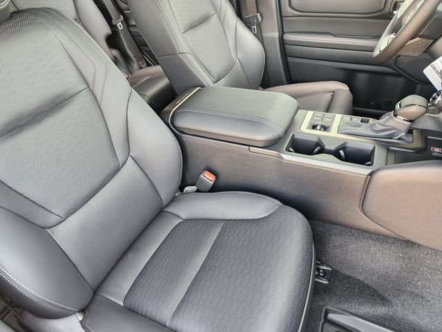 New 2027 Toyota Land Cruiser w/ Premium Package AWD/4WD image 10
