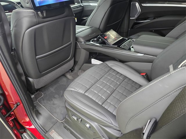 New 2026 Cadillac Escalade ESV V image 14