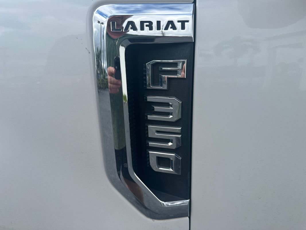 Used 2017 Ford F350 Lariat w/ Lariat Ultimate Package image 4