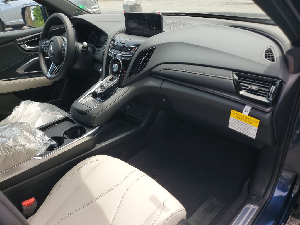 New 2026 Acura RDX SH-AWD image 4