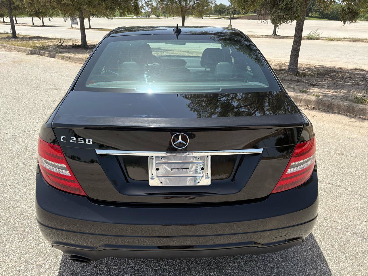 Used 2014 Mercedes-Benz C 250 Sedan image 11