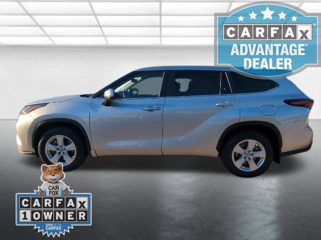 Used 2024 Toyota Highlander LE image 25