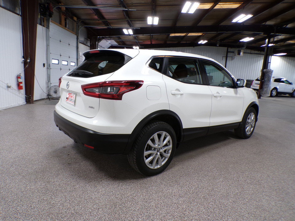 Used 2021 Nissan Rogue Sport S image 5