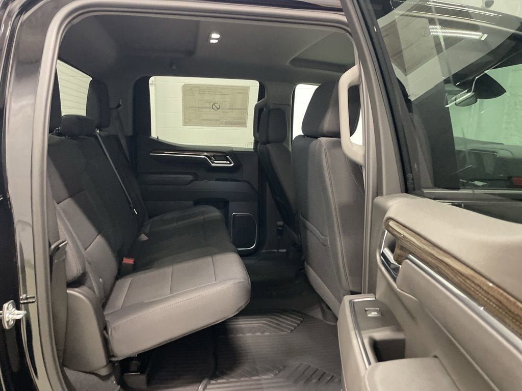 New 2026 Chevrolet Silverado 1500 RST AWD/4WD image 35