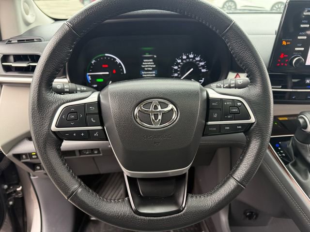 Certified 2024 Toyota Sienna XLE image 13