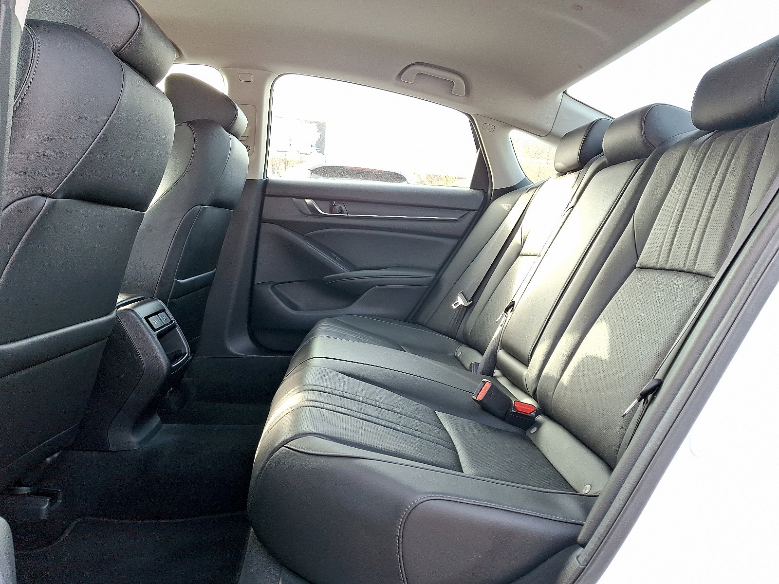 Used 2022 Honda Accord Sport Special Edition image 9