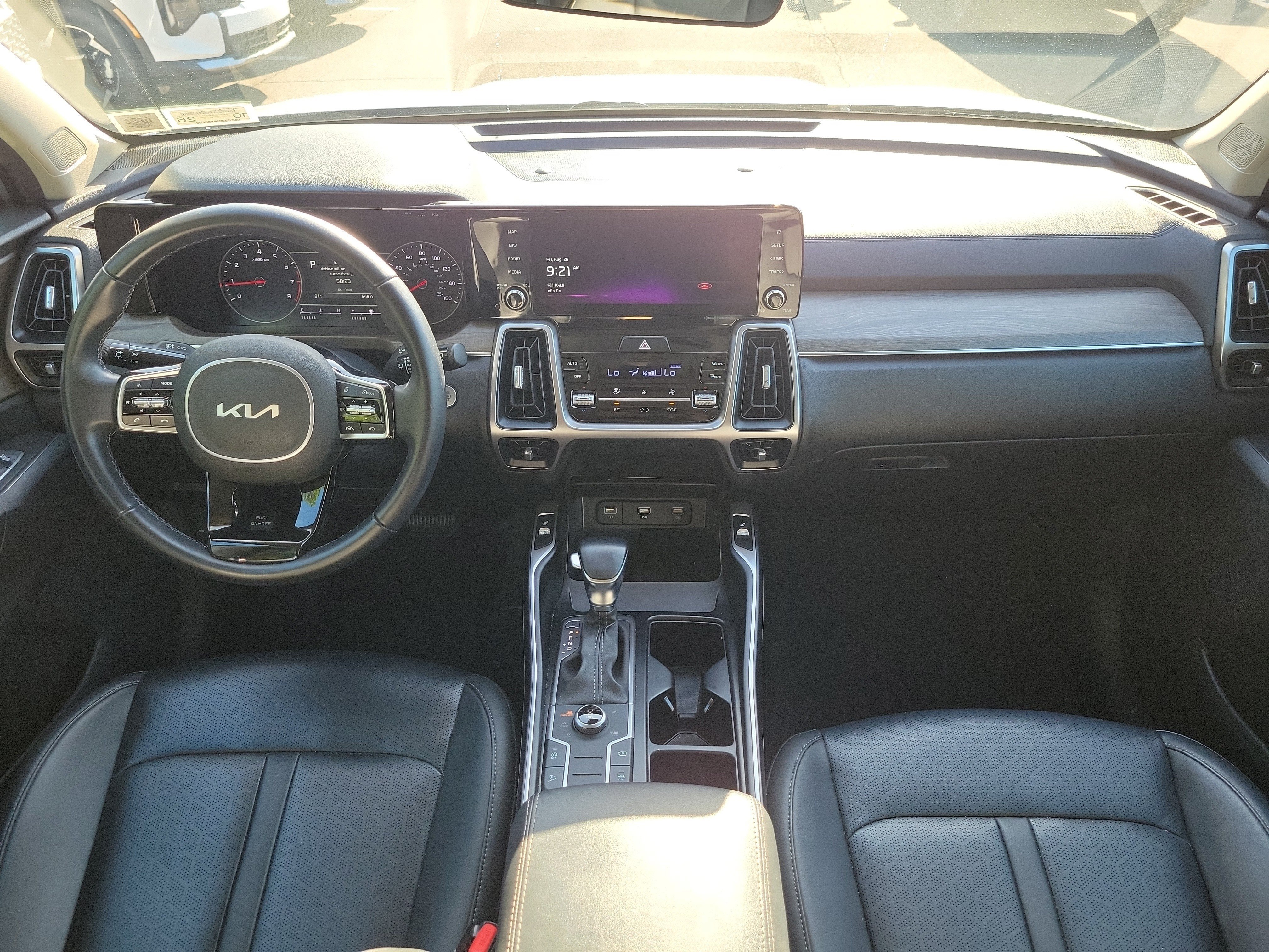 Certified 2022 Kia Sorento S AWD/4WD image 17