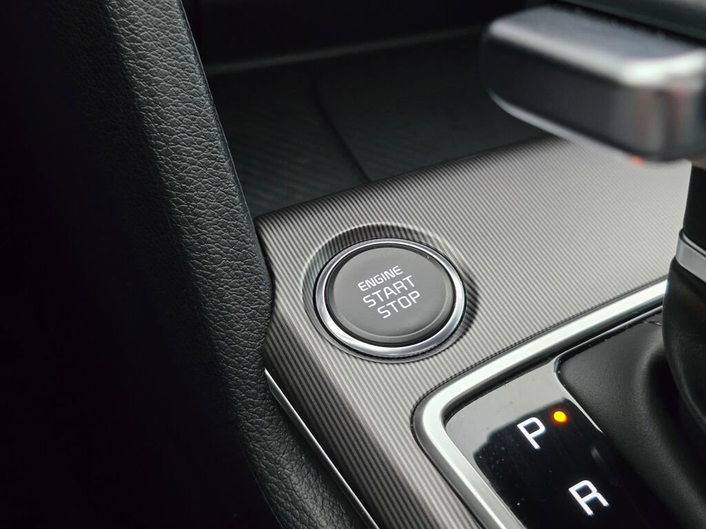 Used 2026 Kia Sportage SX image 34