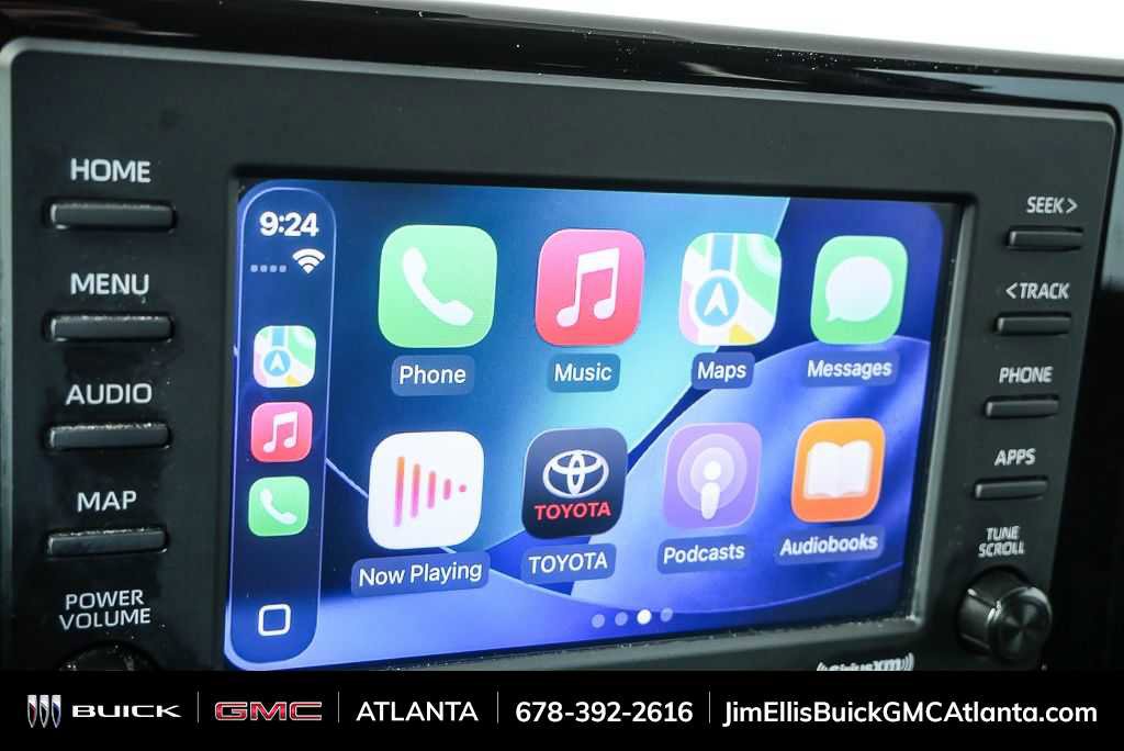 Used 2021 Toyota RAV4 LE image 14