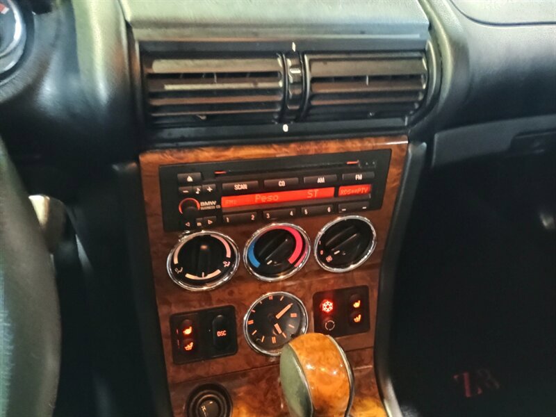 Used 2001 BMW Z3 3.0i RWD image 23