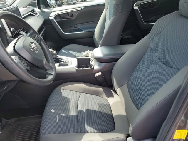 Used 2023 Toyota RAV4 LE image 21