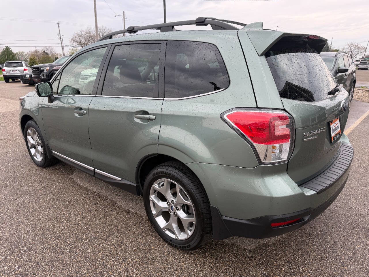 Used 2018 Subaru Forester 2.5i Touring AWD/4WD image 3