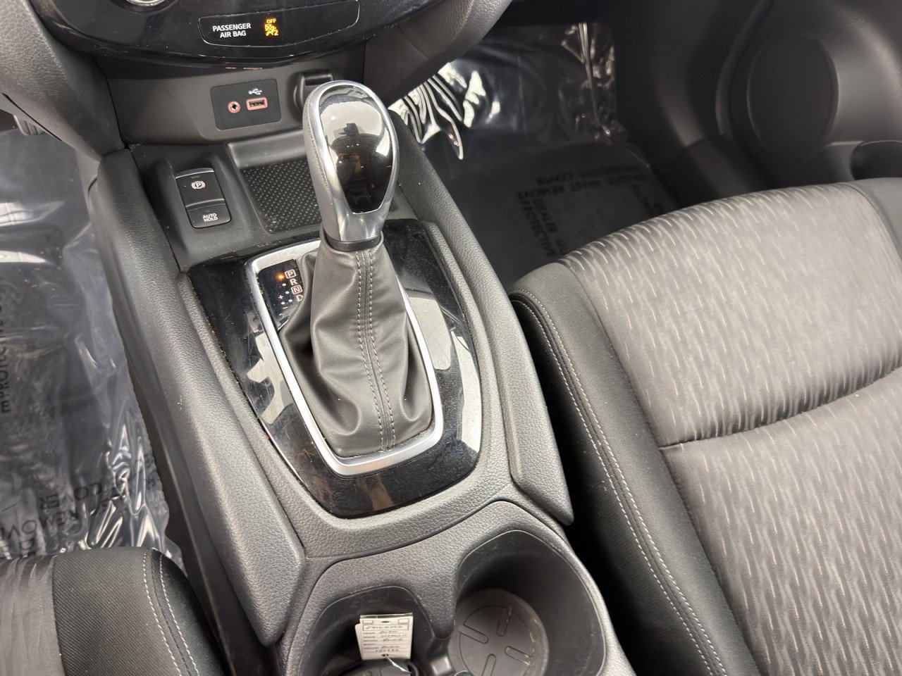 Used 2020 Nissan Rogue SV w/ Premium Package AWD/4WD image 18
