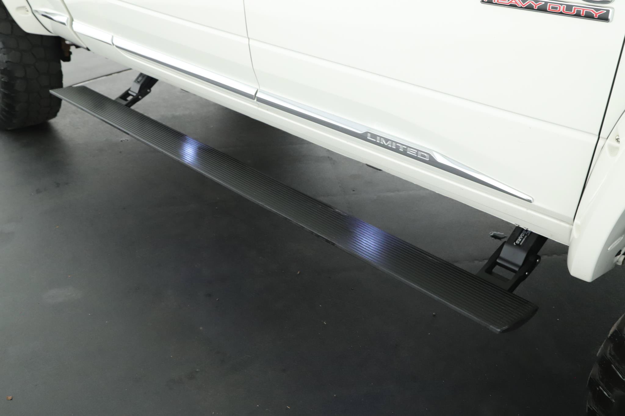 Used 2018 RAM 2500 Limited AWD/4WD image 25