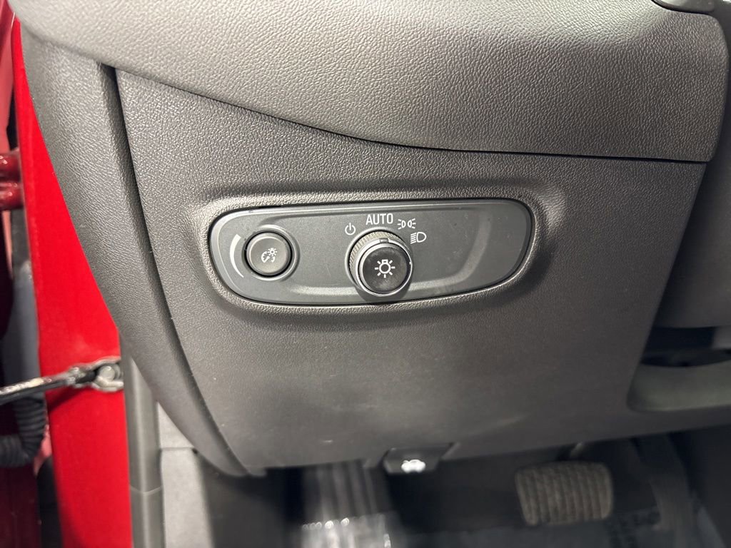 Used 2023 Chevrolet Equinox LT AWD/4WD image 28