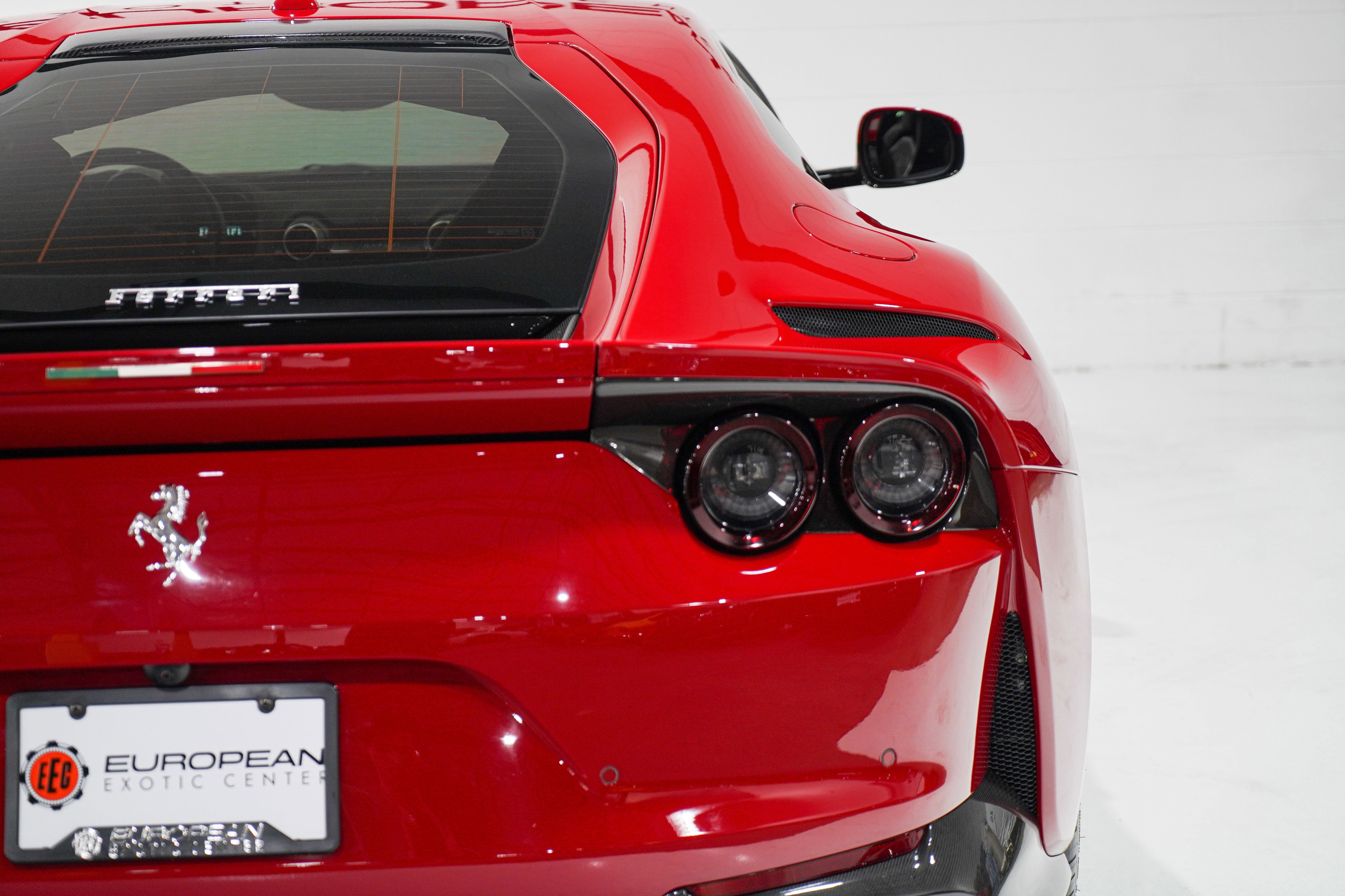 Used 2018 Ferrari 812 Superfast RWD image 35