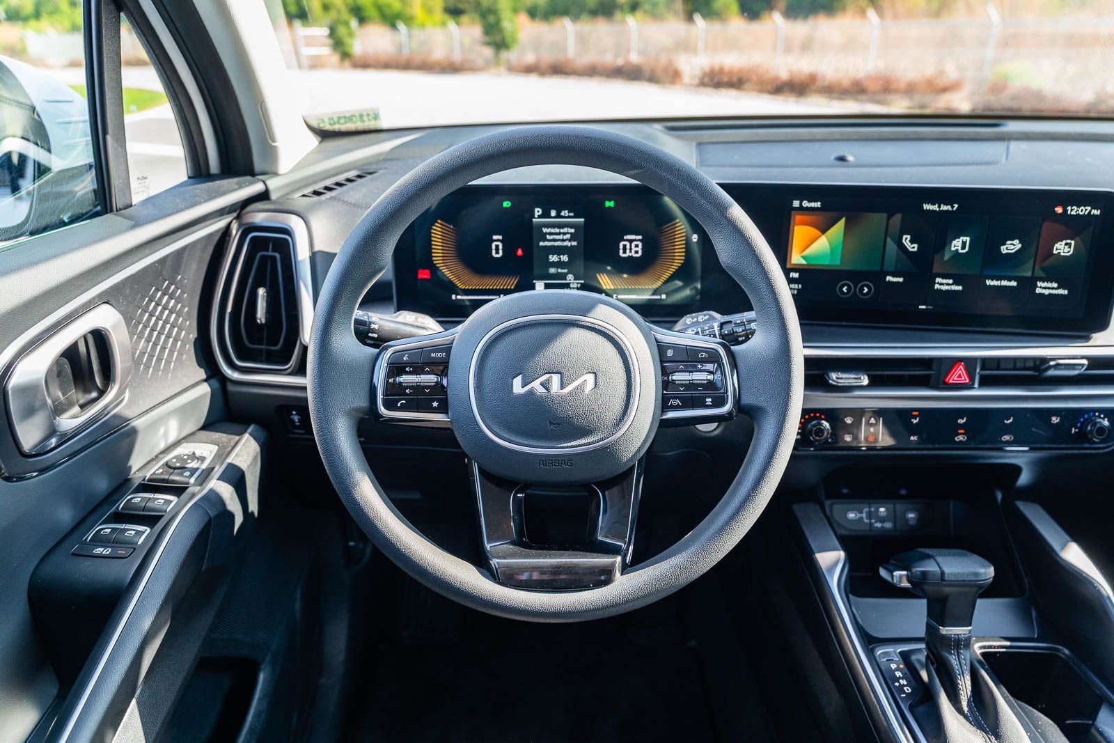 Used 2025 Kia Sorento LX image 24