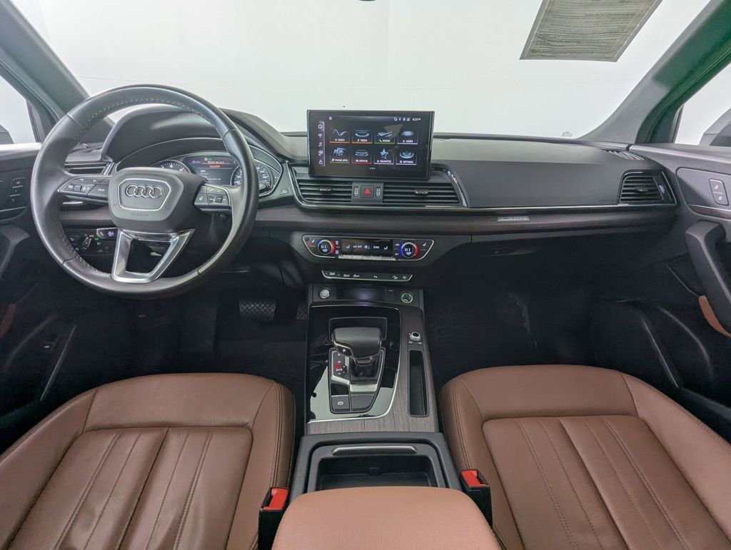 Used 2022 Audi Q5 2.0T Premium w/ Convenience Package image 5