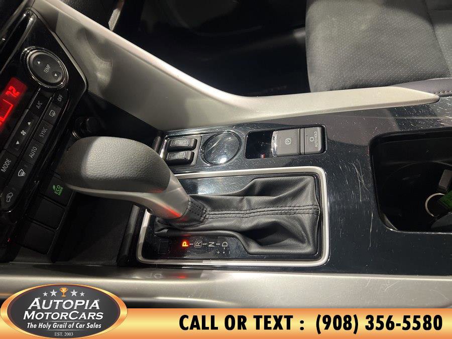 Used 2022 Mitsubishi Eclipse Cross SE image 31