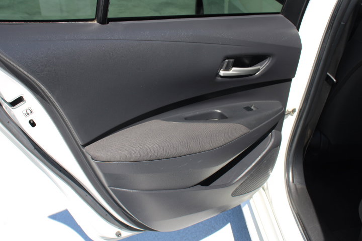 Used 2021 Toyota Corolla LE w/ Carpet Mat Package (TMS) image 12