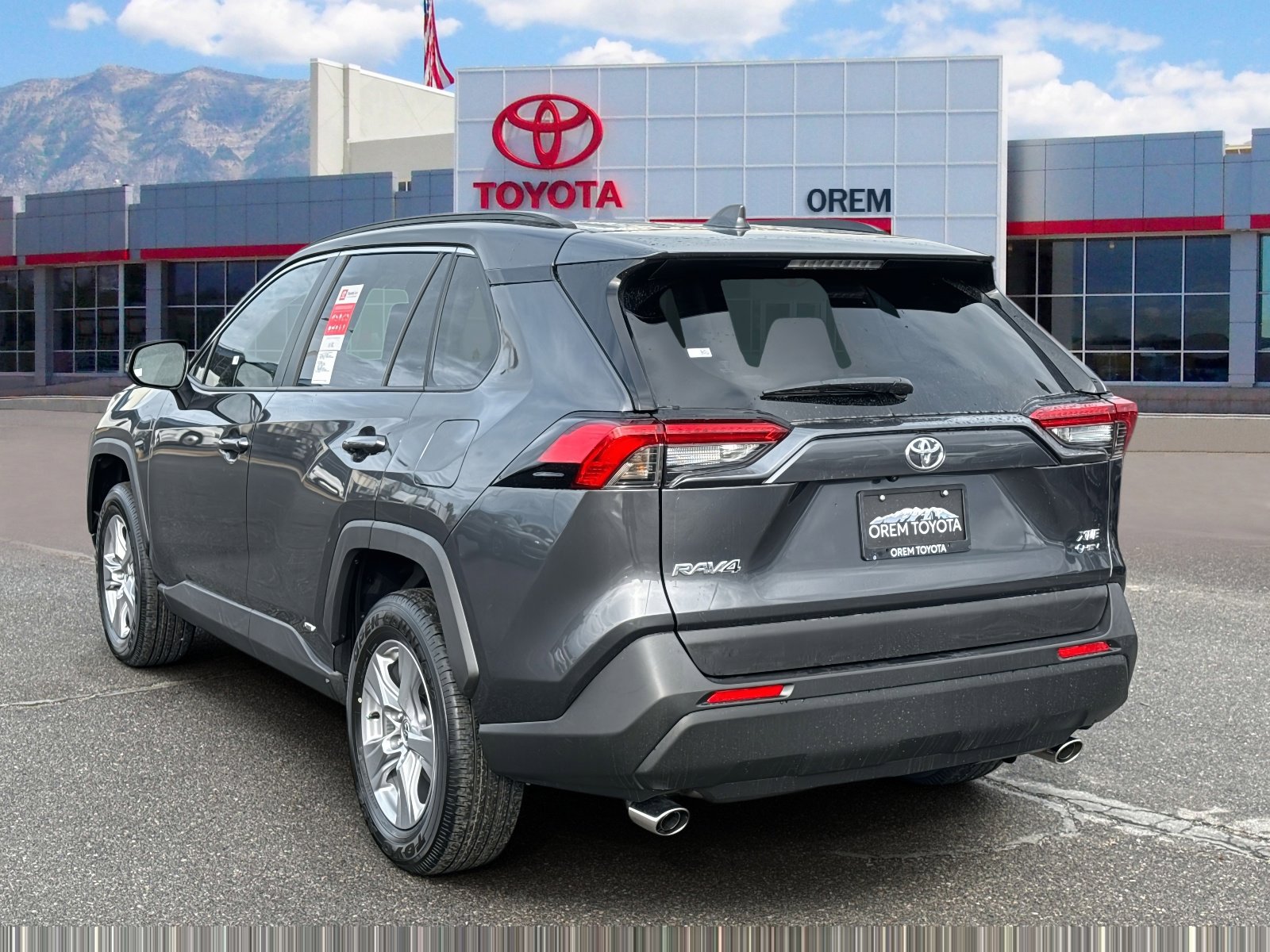 Used 2025 Toyota RAV4 XLE image 5