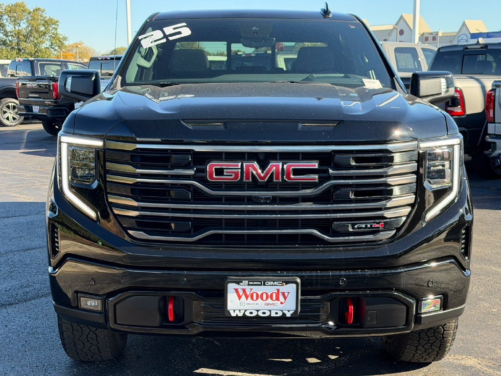 Certified 2025 GMC Sierra 1500 AT4 w/ Technology Package AWD/4WD image 19