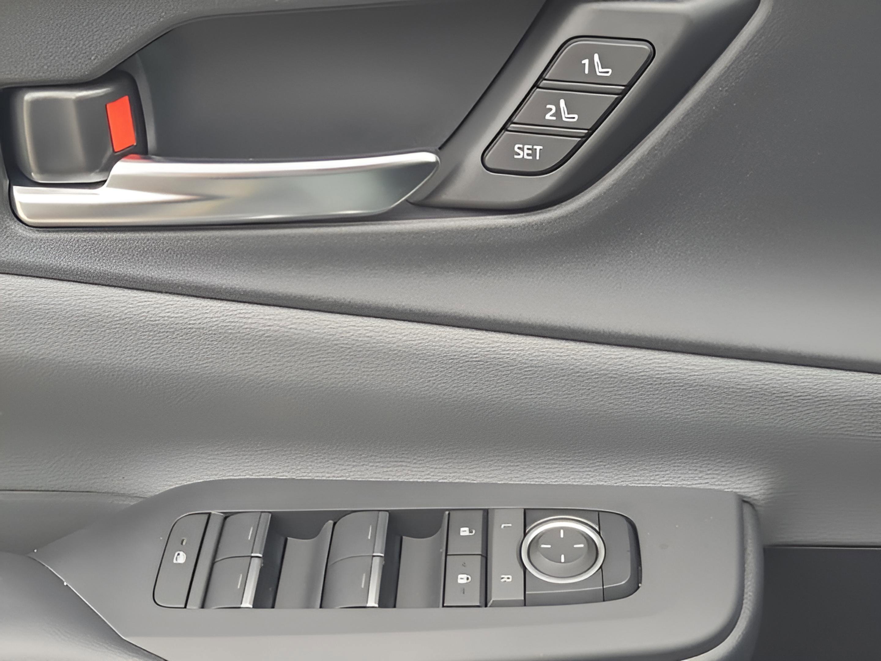 New 2026 Toyota Prius Limited FWD image 25